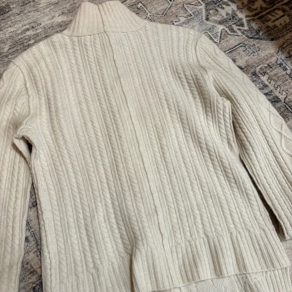INHABIT Cashmere cable knit Long Sleeve Cardigan Size S cream